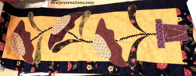 DREAM of blooming flowers with this BOM block by Pat Sloan Dream block from Friends on Chelsea Lane