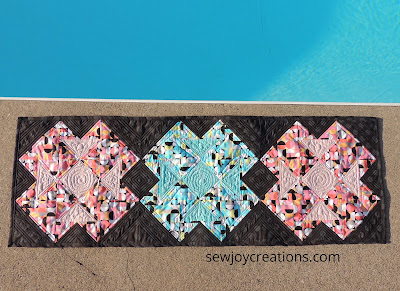 QUILTsocial week – Halloween Double T pieced tablerunner