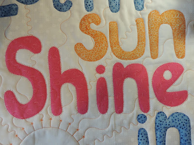 SHINE with the blanket stitch mirrored machine blanket stitch mirror stitching PFAFF performance icon