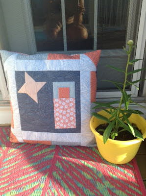 Summer Sampler cushion with Sleeping under the Stars block #quiltblockmani Sleeping under the stars Summer Sampler quilt