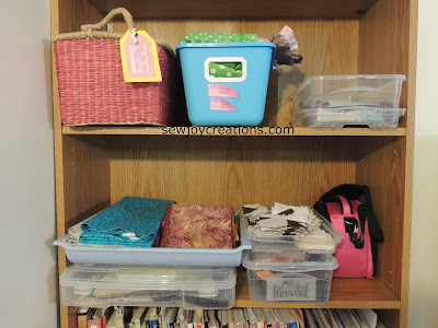 quilt tray fits on my bookshelf bookshelf storage quilt project storage